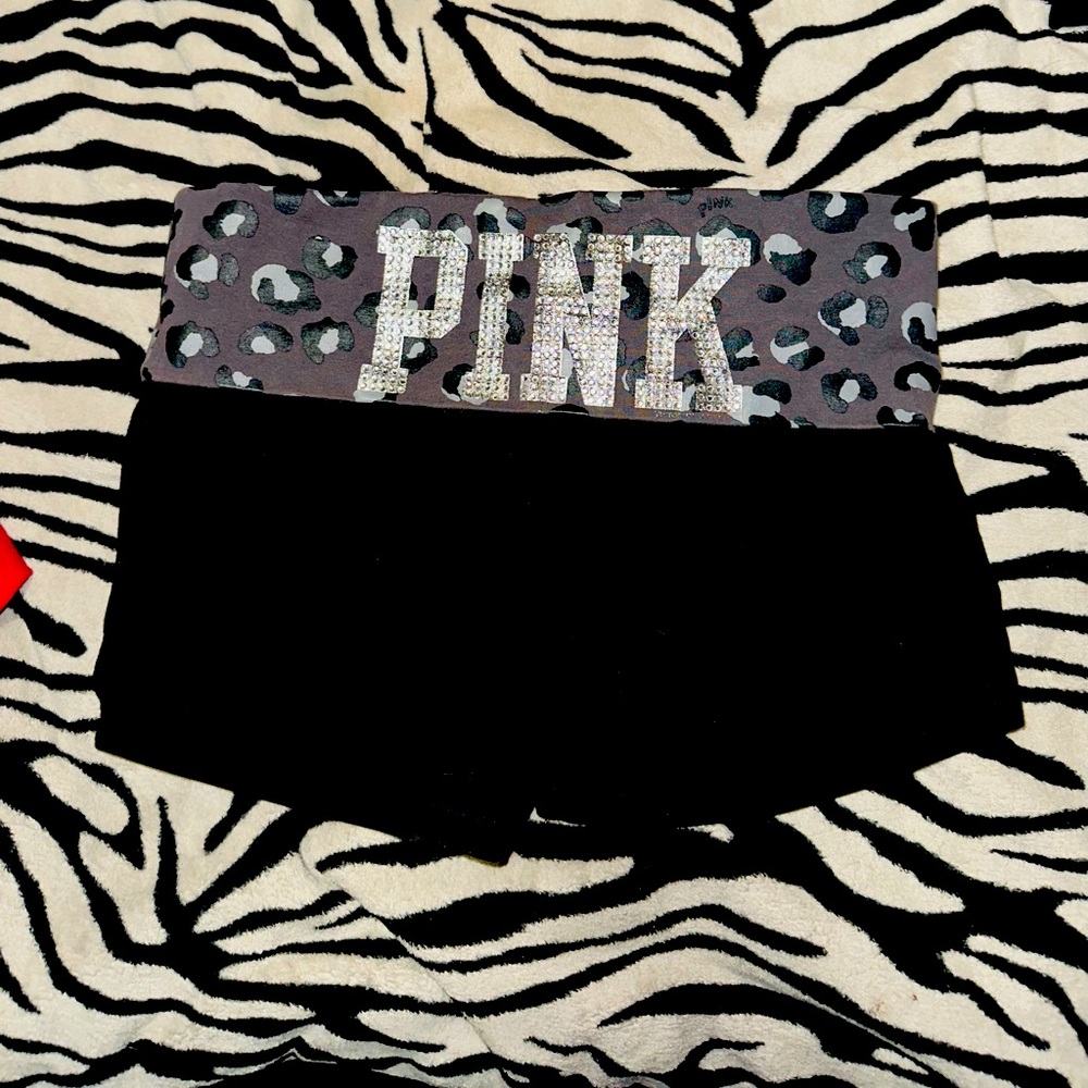 pink shorts